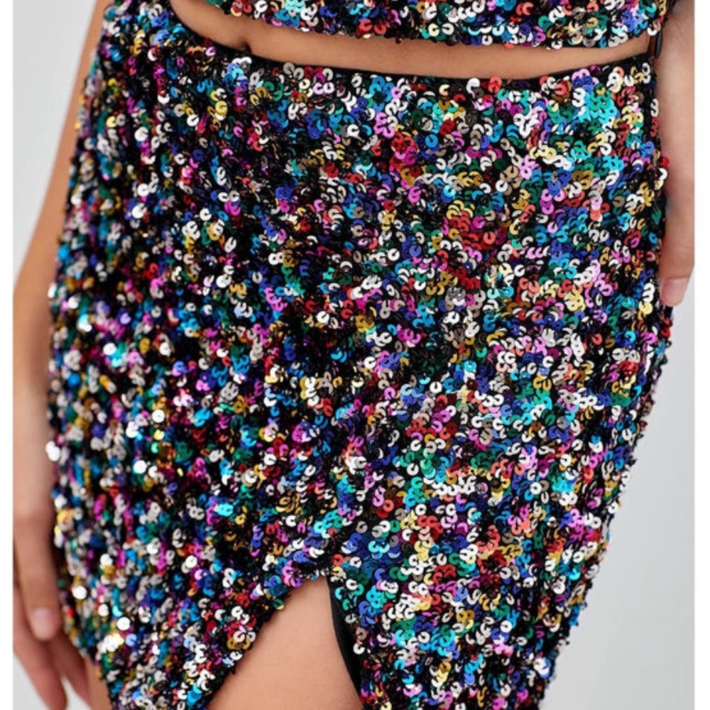 SO Vibrant Sequin Mini Skirt